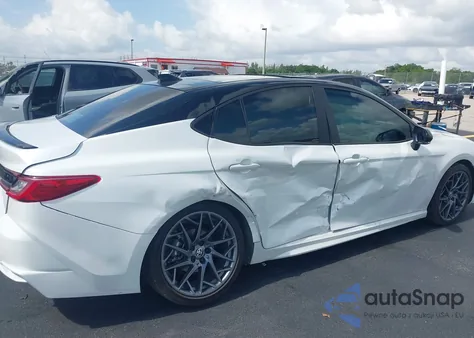 2025 Toyota Camry Xse z USA, uszkodzony, nr VIN 4T1DAACK3SU082086